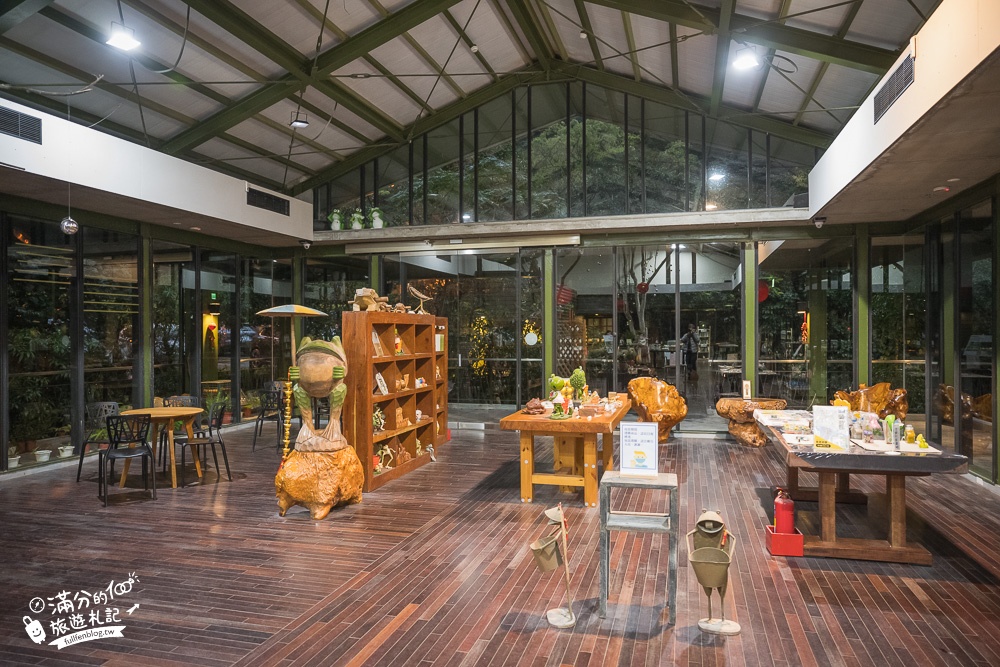 宜蘭|三富休閒農場.紫森林旅宿|一泊一食.玻璃屋咖啡館,療癒小仙境~直接住在森林裡!