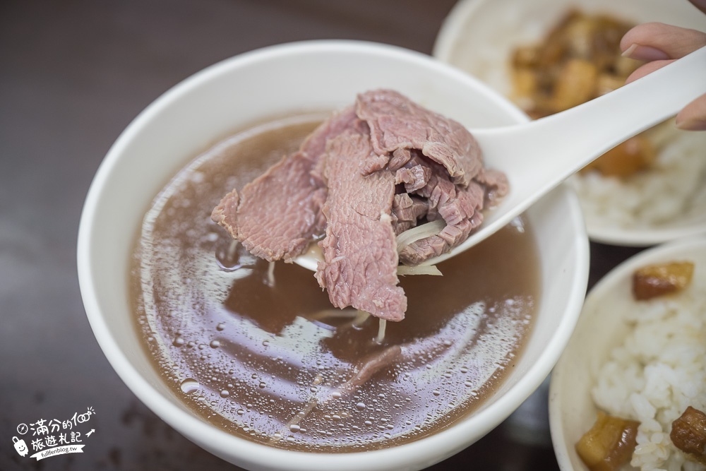 台南美食|新營94滿益牛肉湯|在地人激推~喝牛肉湯,魯肉飯免費吃到飽!