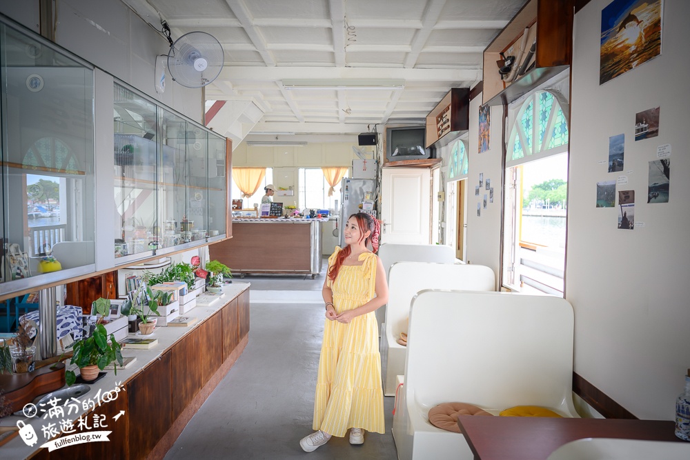 台南【舫 Home Cafe】全台唯一海上船隻咖啡館.全預約制,登船喝咖啡欣賞漁港風光!