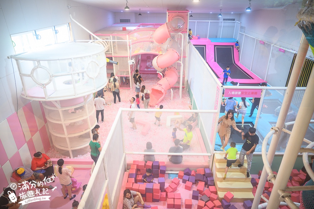 彰化親子餐廳【屁格豬火鍋餐廳親子樂園】用餐收費方式.粉紅豬主題親子餐廳,附兩層樓兒童遊戲區玩翻天!