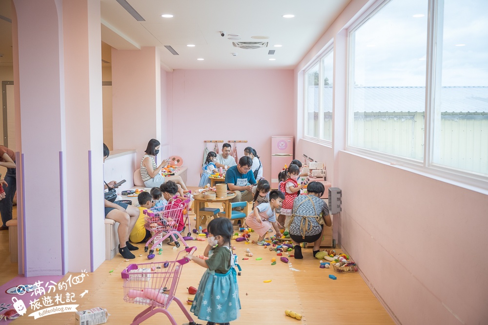 彰化親子餐廳【屁格豬火鍋餐廳親子樂園】用餐收費方式.粉紅豬主題親子餐廳,附兩層樓兒童遊戲區玩翻天!