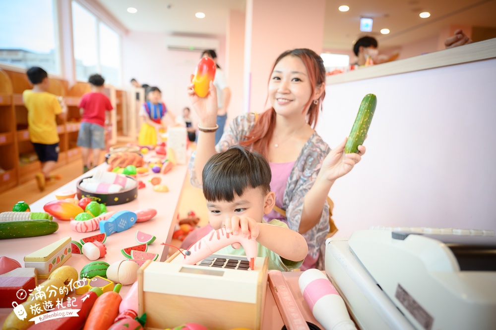 彰化親子餐廳【屁格豬火鍋餐廳親子樂園】用餐收費方式.粉紅豬主題親子餐廳,附兩層樓兒童遊戲區玩翻天!