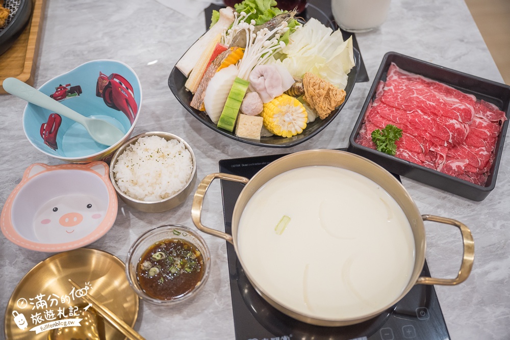 彰化親子餐廳【屁格豬火鍋餐廳親子樂園】用餐收費方式.粉紅豬主題親子餐廳,附兩層樓兒童遊戲區玩翻天!