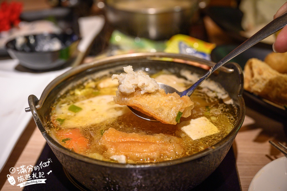 桃園火鍋推薦【肉多多火鍋桃園中華店】$268超過70種火鍋料吃到飽,還能玩跳棋象棋夾娃娃機,加入會員好康肉片領不完!