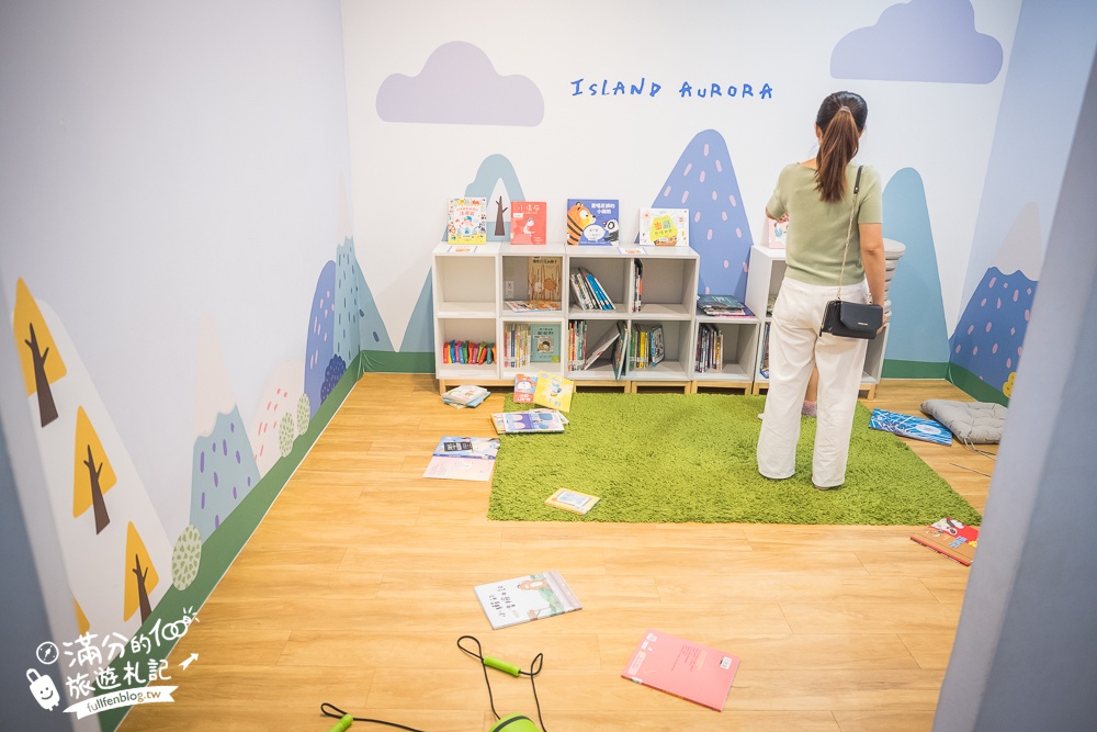 台中親子餐廳【小島3.5度親子餐廳】船隻上的侏羅紀,強大兒童遊戲區,用餐不限時暢遊太放電了!