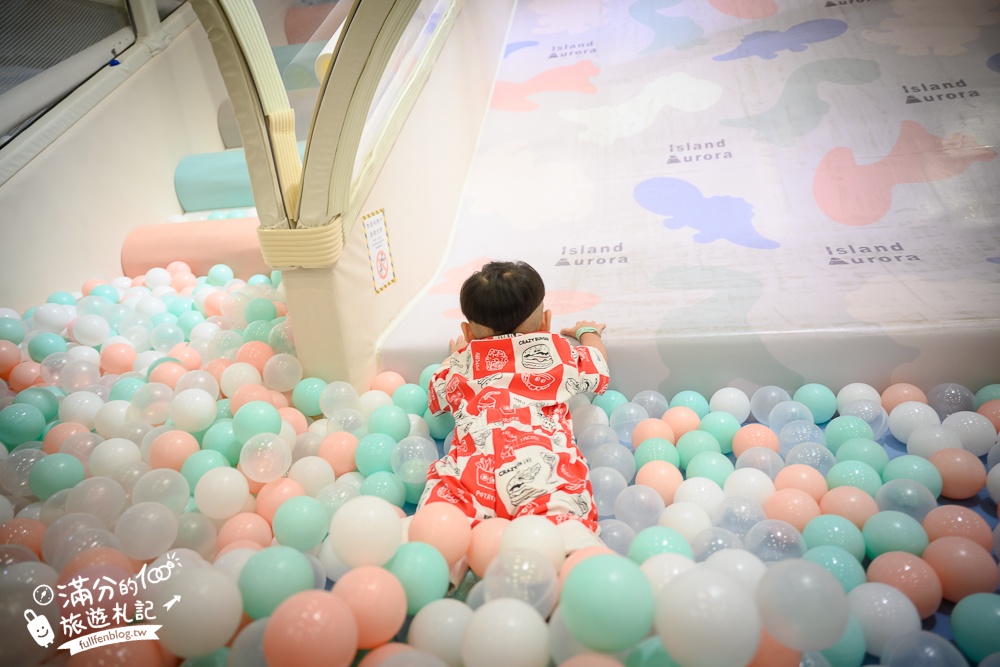 台中親子餐廳【小島3.5度親子餐廳】船隻上的侏羅紀,強大兒童遊戲區,用餐不限時暢遊太放電了!