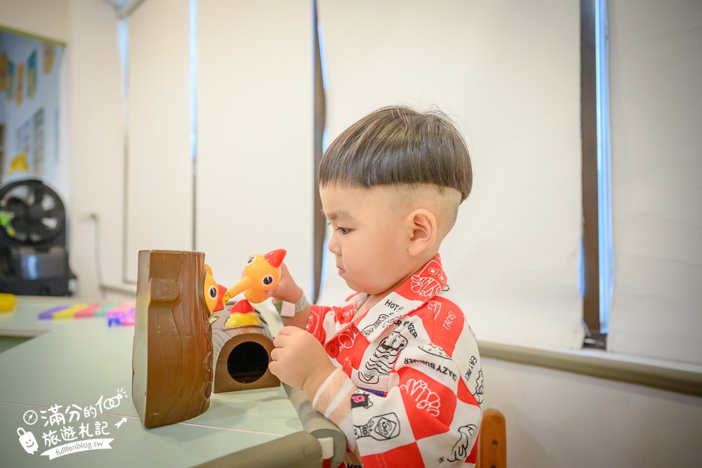 台中親子餐廳【小島3.5度親子餐廳】船隻上的侏羅紀,強大兒童遊戲區,用餐不限時暢遊太放電了!