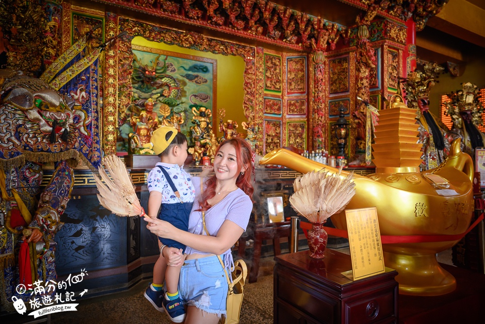 【嘉義歡喜財神廟】嘉義中埔最美財神廟,巨無霸鈔票元寶宮殿,來摸鈔票.扇濟公扇.打小人,讓你整年財源滾滾!