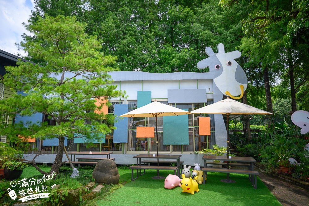 嘉義景點【綠盈牧場親子餐廳】萌牛玻璃屋裡用餐,可以釣魚.玩滑梯和跳跳馬.荷蘭馬廄好亮眼!