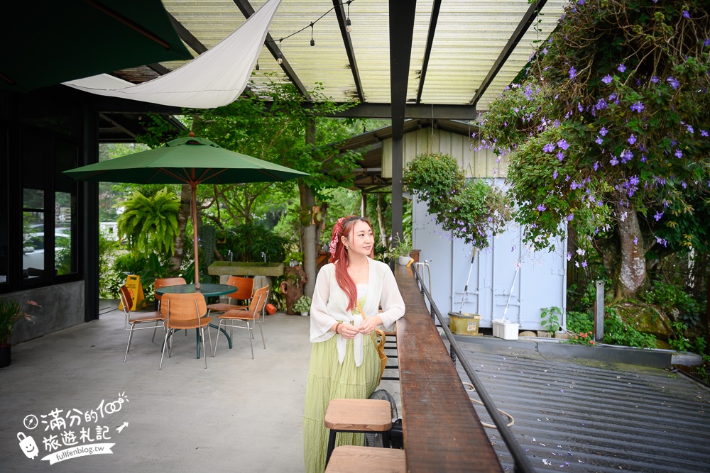 南投【嶋嶋坐景觀咖啡館】鹿谷景觀咖啡館,被綠植盆栽包圍的玻璃屋,午茶約會好地方!