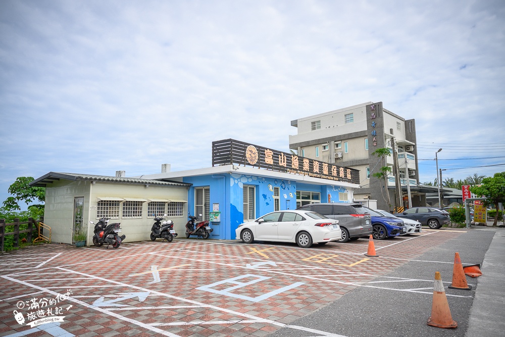 台東景點【逐浪海景咖啡】富山護漁區景觀咖啡館推薦.必拍海上鞦韆,海景第一排的約會秘境!