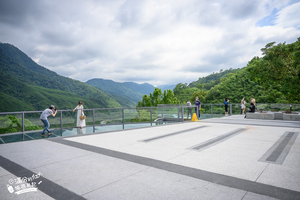 新竹景點|日見森嵐|尖石景觀咖啡.望山景.下午茶|山景第一排,漫步玻璃天空步道!