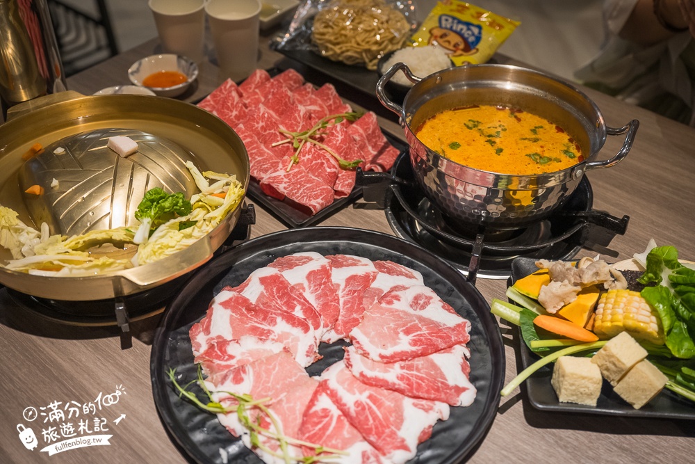 台中【一饌泰式燒烤火鍋北屯店】欲罷不能的泰式銅板烤肉和泰式酸辣湯底.蔬食飲料冰淇淋通通無限暢飲!