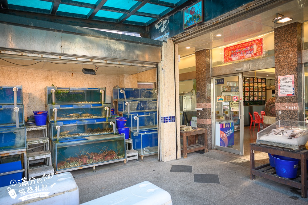 屏東【富美海鮮餐廳】20片生魚片只要100元,後壁湖人氣海鮮餐廳,冰淇淋免費無限暢飲!