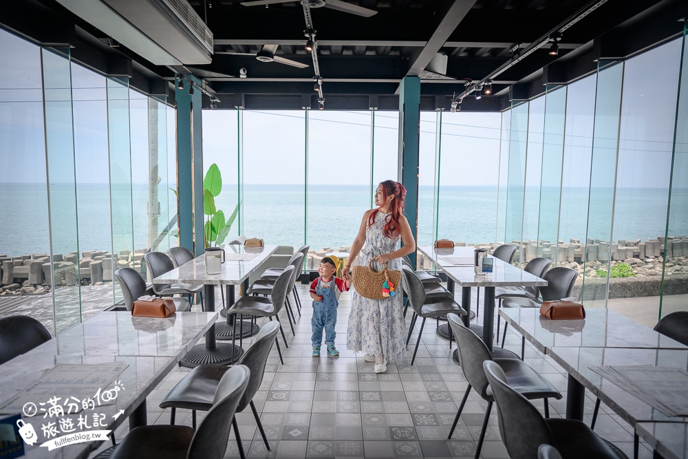屏東【枋寮椰們海景餐廳Pi coconut】秒飛峇里島,絕美海上玻璃屋,無敵海景看台太夢幻!