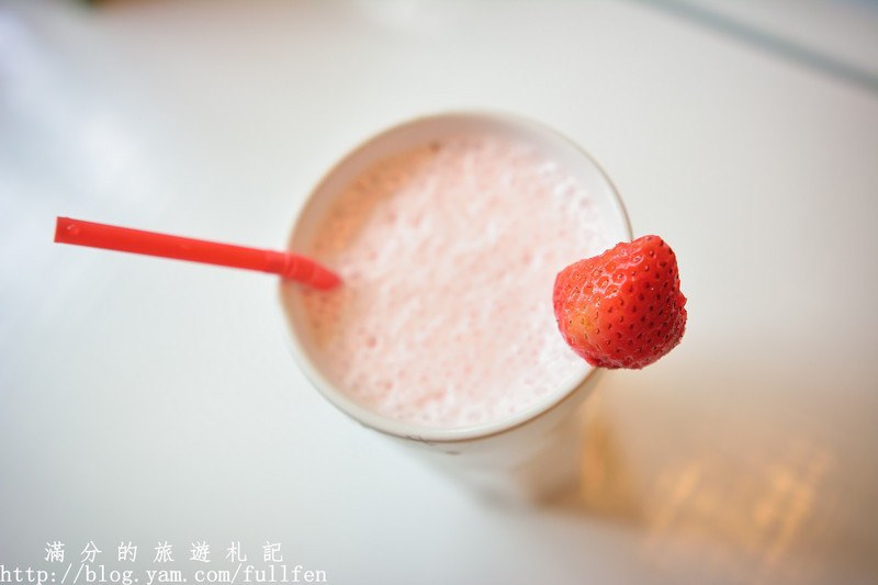苗栗大湖景點》花間集輕食小館 季節限定招牌必吃 草莓牛奶雪花冰 還有暖呼呼的草莓牛奶鍋