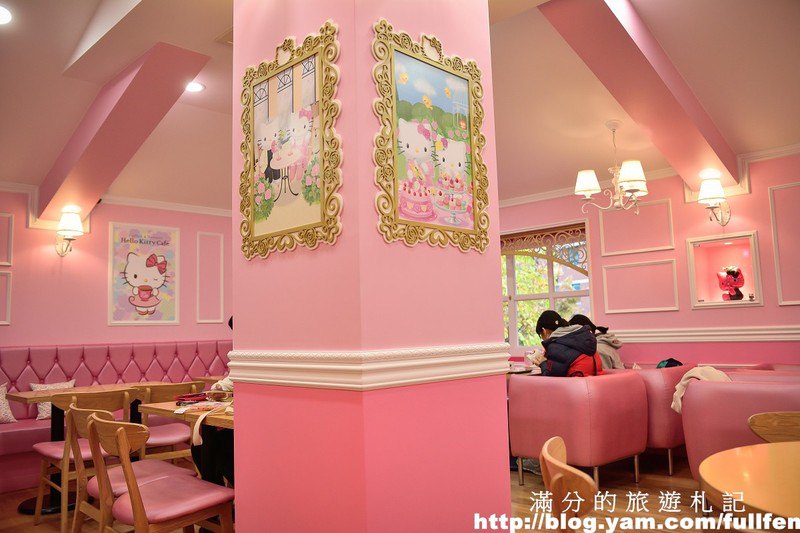 【韓國首爾】超可愛Hello Kitty Caf’e(弘大站)/韓國下午茶/咖啡館/