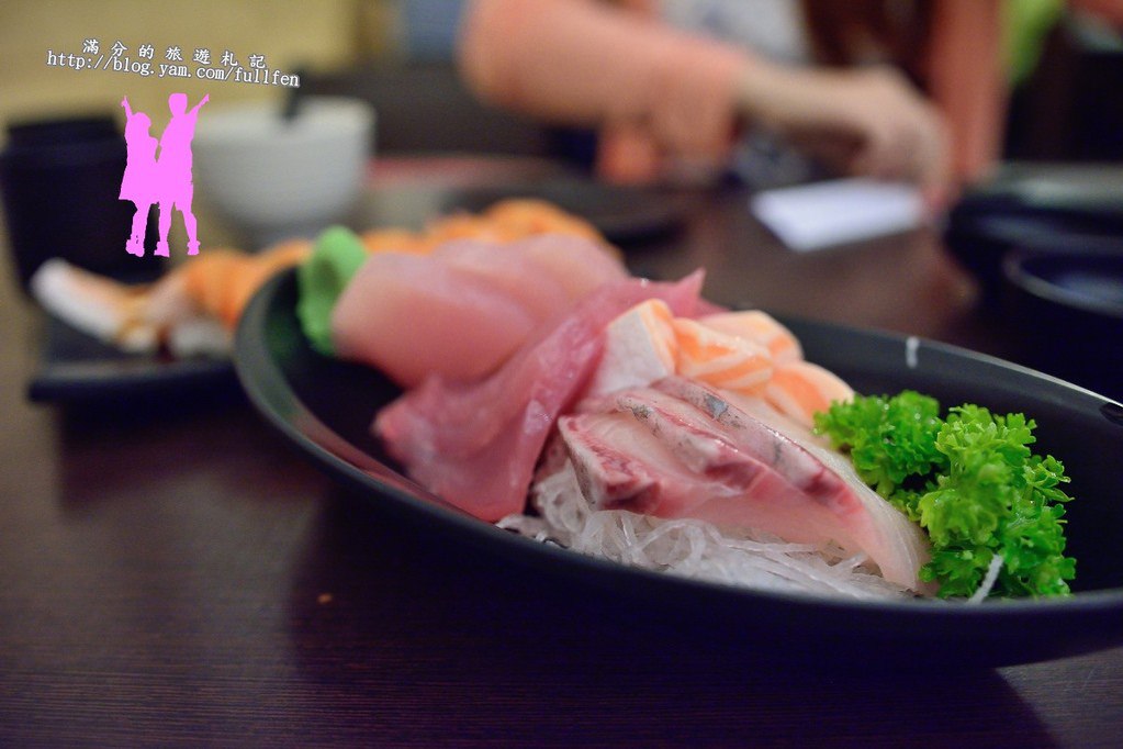 【花蓮食記】賀川壽司屋。日本料理平價握壽司。生魚片。丼飯(已歇業)